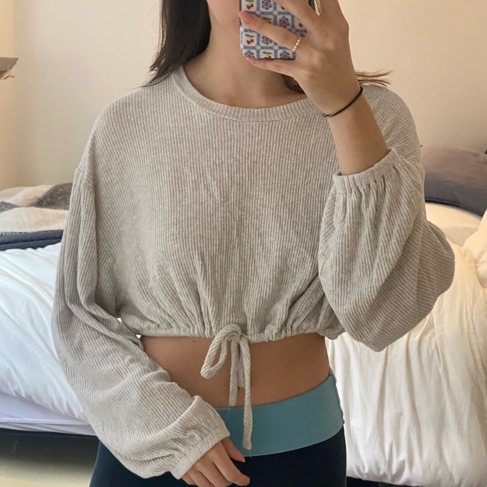 American threads sweater